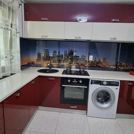 Stone Bridge Apartment Iasi Luaran gambar